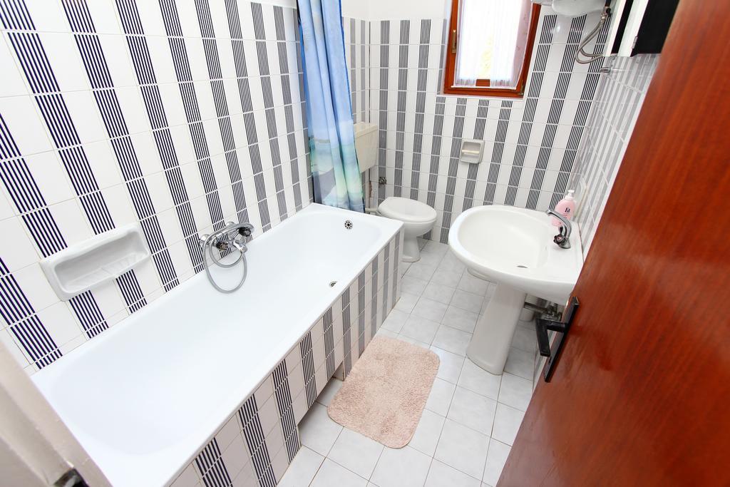 Apartments Antolovic Rovinj Room photo